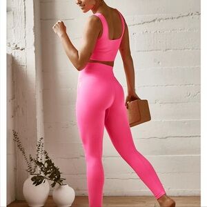 NWOT Free People Movement High-Rise Good Karma Leggings- Hot Pink